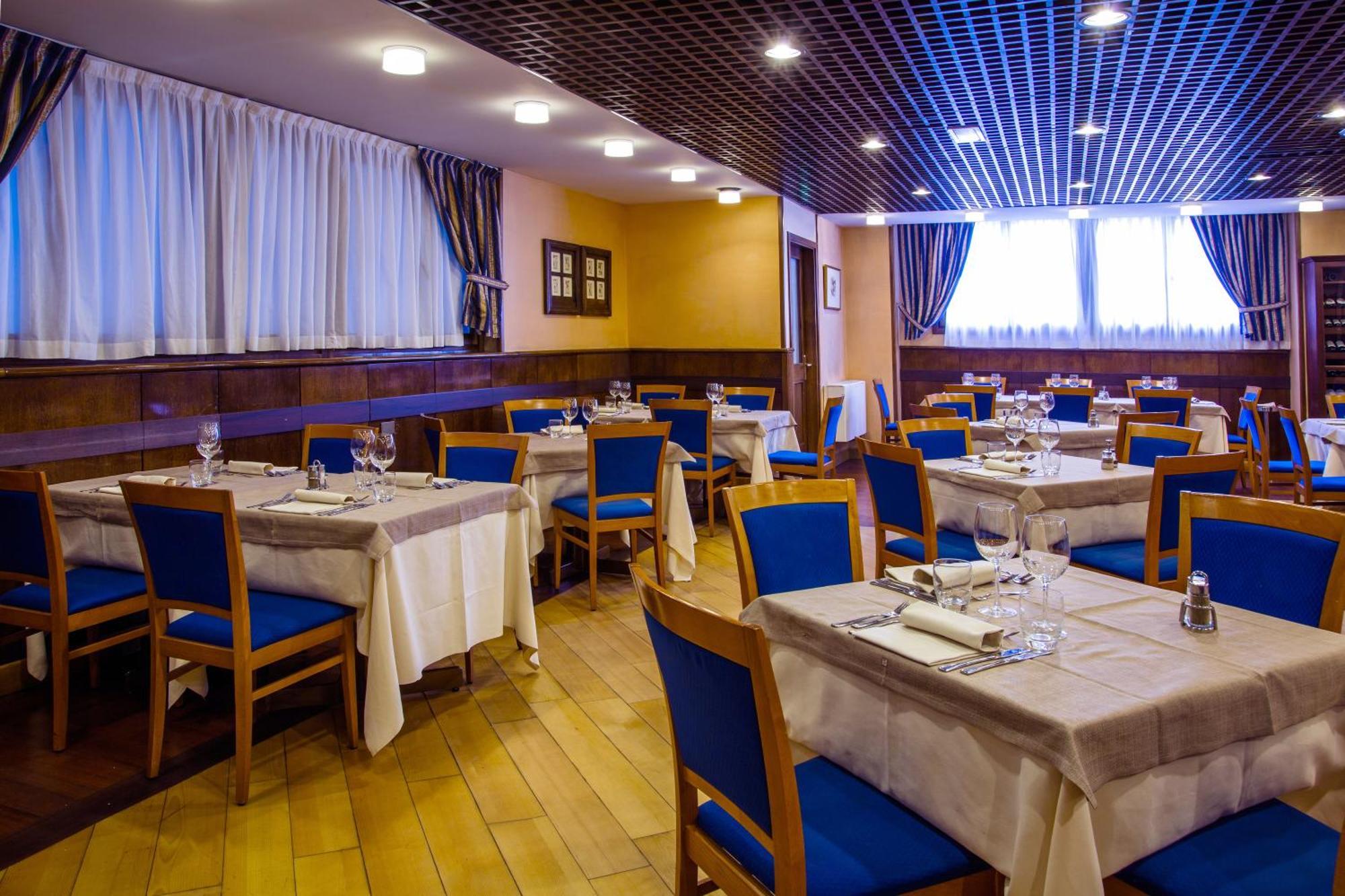 Hotel Les Jumeaux Courmayeur Exterior foto